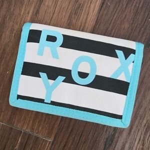 Roxy brand Black and White Striped Wallet with Turquoise Trim retro